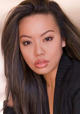 Gina Hiraizumi